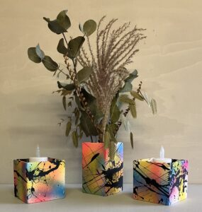 Read more about the article Bord Lysestager med Blomster Nr. 133