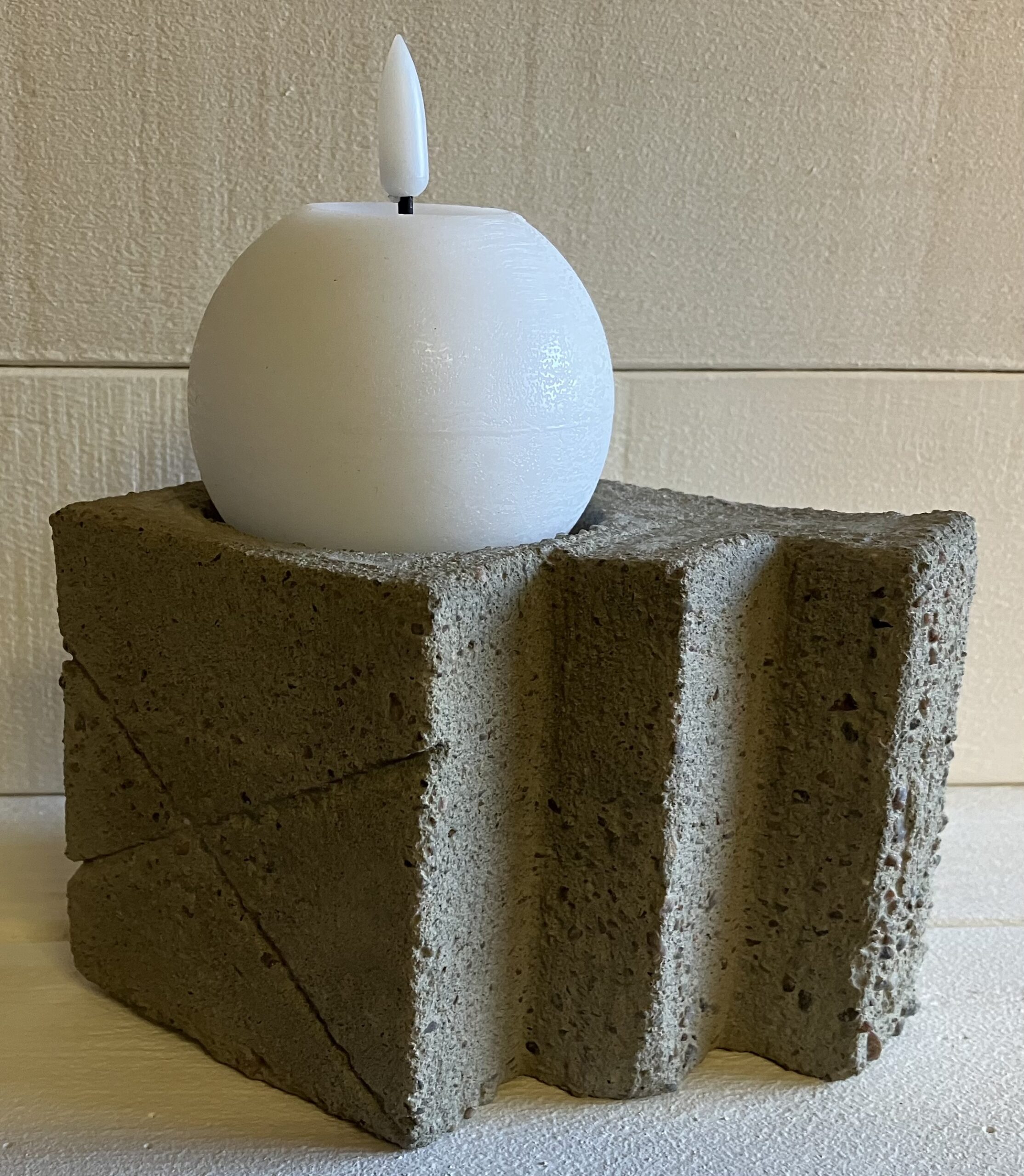 You are currently viewing Bord lysestage Nr. 144